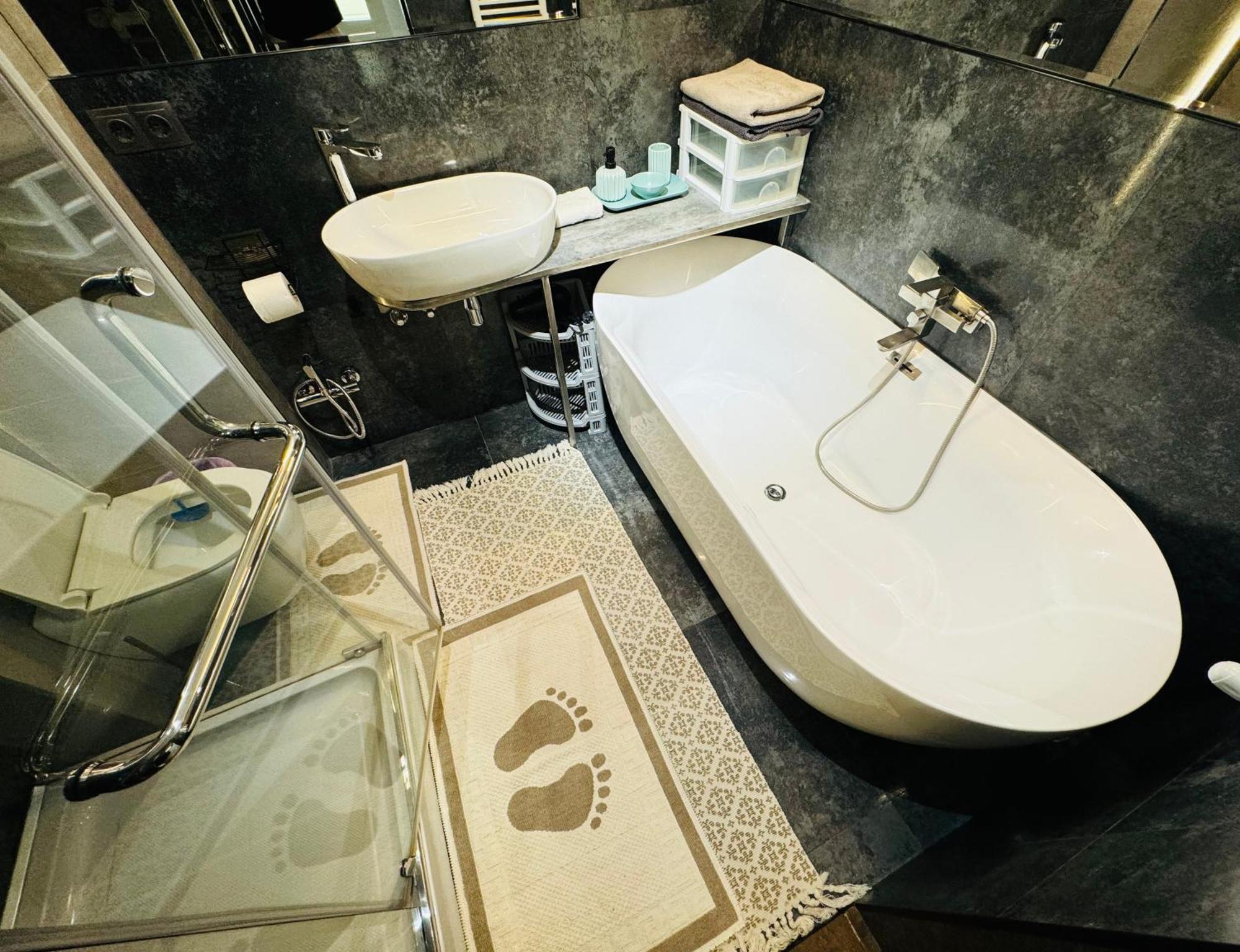 Rentnow Modern Lux Apartment In Centre Кишинёв Экстерьер фото